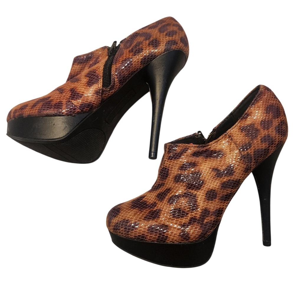 UK Style by French Connection Leopard Print Platform‎ Bootie Heels Danity US 7